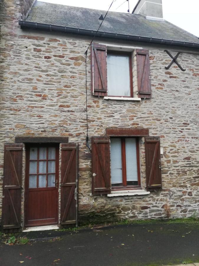 Le Gite De La Maison Rouge Anctoville Exterior photo